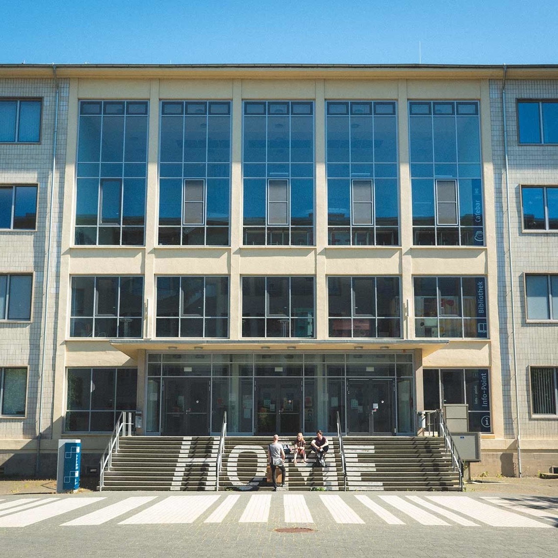 The campus of Merseburg University of Applied Sciences